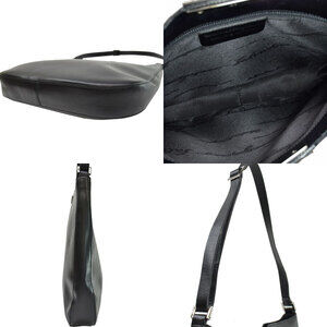 Salvatore Ferragamo leather black classic silver metal bag shoulder